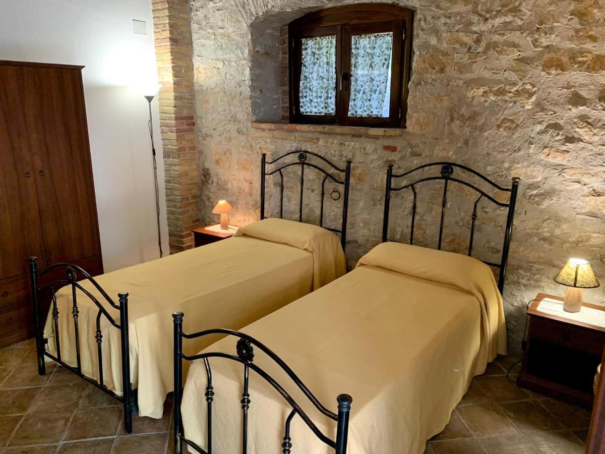 Agriturismo Sant'Agata Piana Degli Albanesi Exterior photo