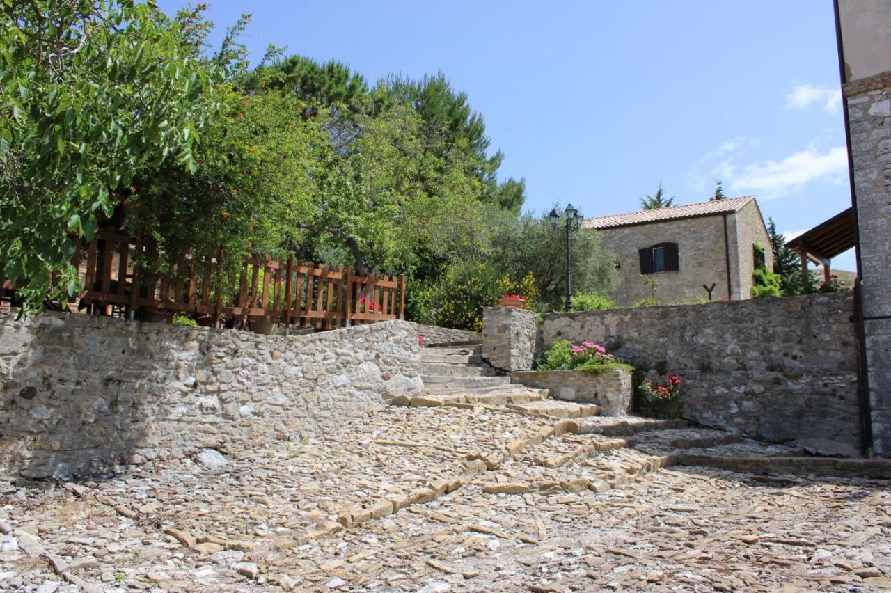 Agriturismo Sant'Agata Piana Degli Albanesi Exterior photo
