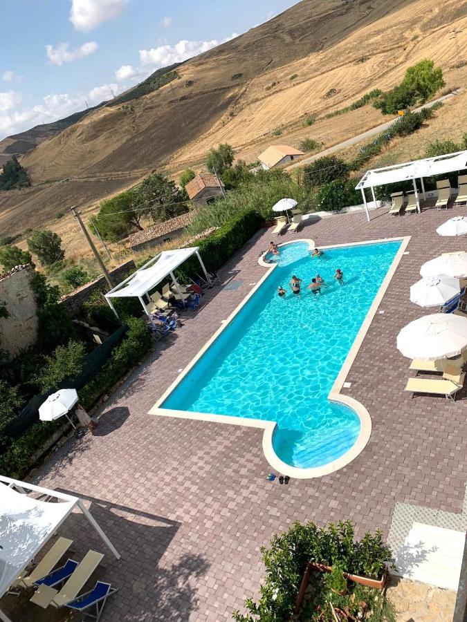 Agriturismo Sant'Agata Piana Degli Albanesi Exterior photo